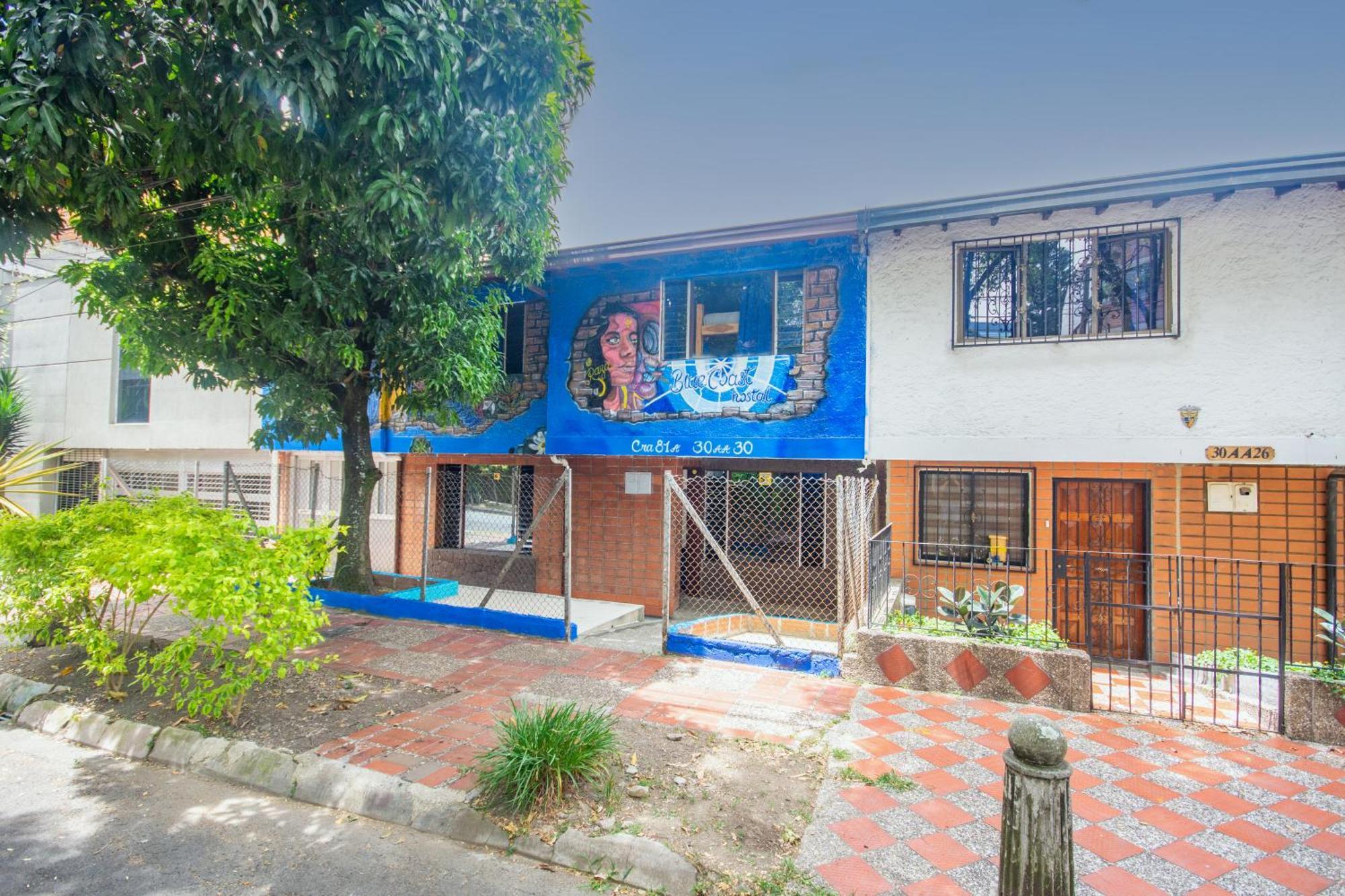 Blue Coast Hostal Medellín Esterno foto
